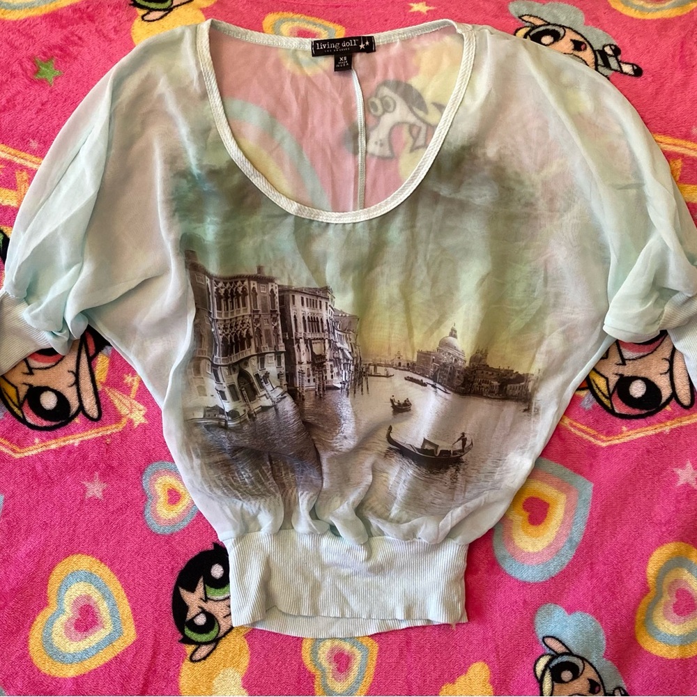 🚣Women’s Living Doll Blue Venice Batwing Sleeved Blouse, size XS